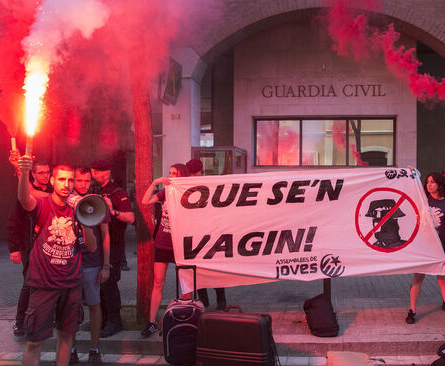 manifestacio-universitaria-per-la-reduccio-de-taxes-11